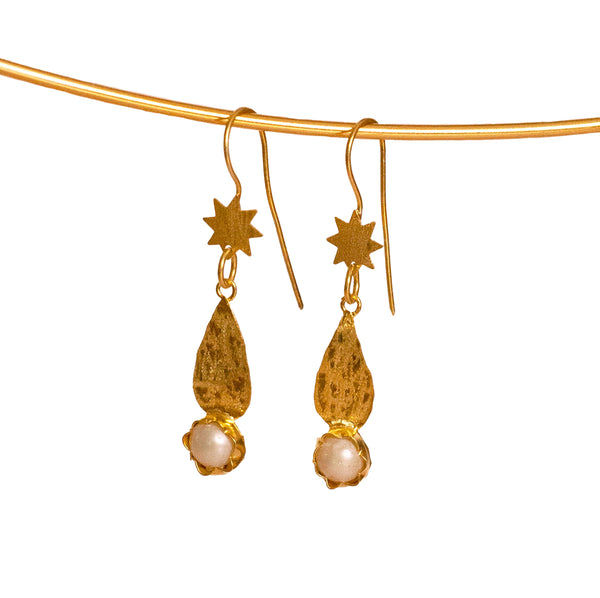 Ama Gold Earrings