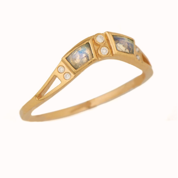 Totem Moonstone & Diamonds Ring